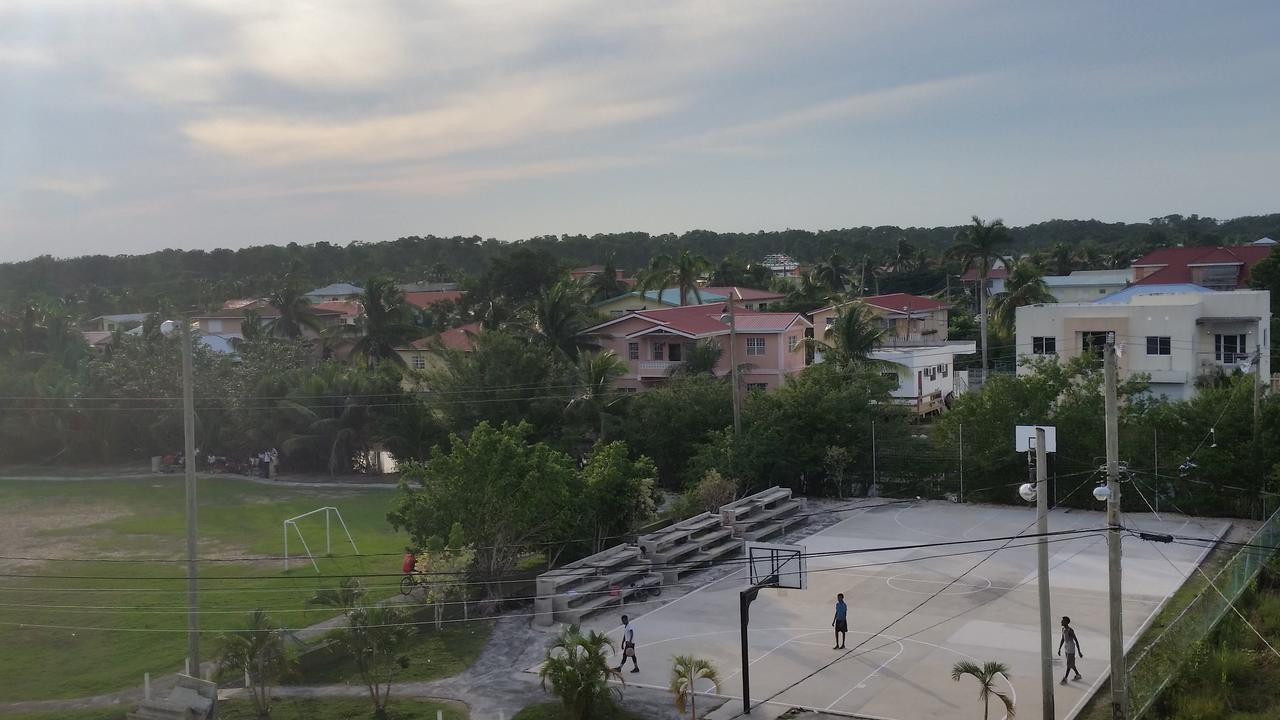 Db Tower Vacation Rental Belize City Exterior foto
